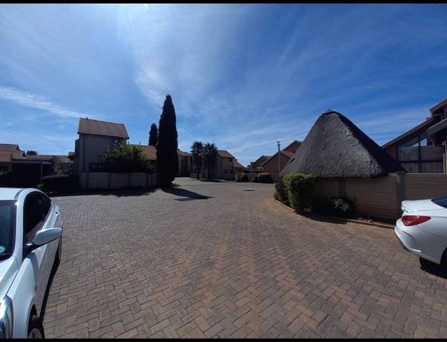 3 BEDROOM PROPERTY TO RENT IN VANDERBIJLPARK SE 10